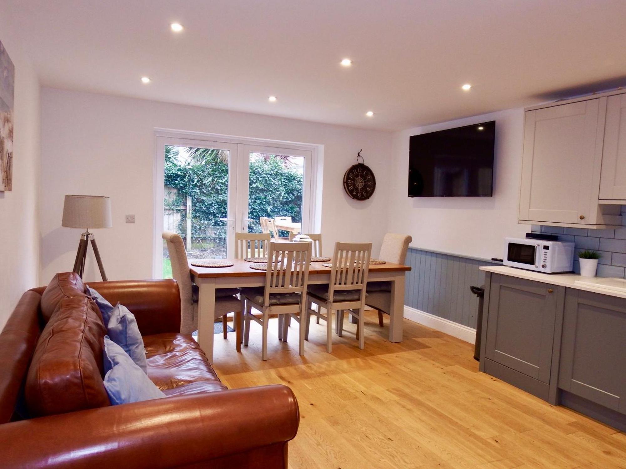 Newly Renovated 3 Bedroom Victorian Detached House Bournemouth Kültér fotó